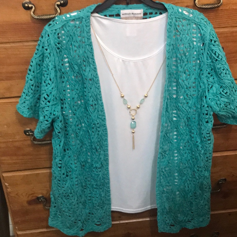 Alfred Dunner 1X. 3pcs. Sweater, tank, necklace